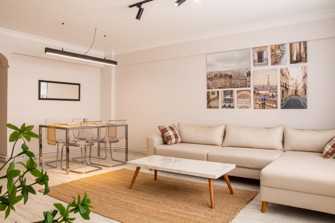 Apartament Gorgeous Flat With Balcony In Izmir Konak Zewnętrze zdjęcie